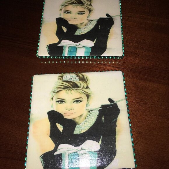 Set of 2 Coasters, Audrey Hepburn Drinking Coasters, Barware, Celebrity, Icon, - Picture 3 of 4